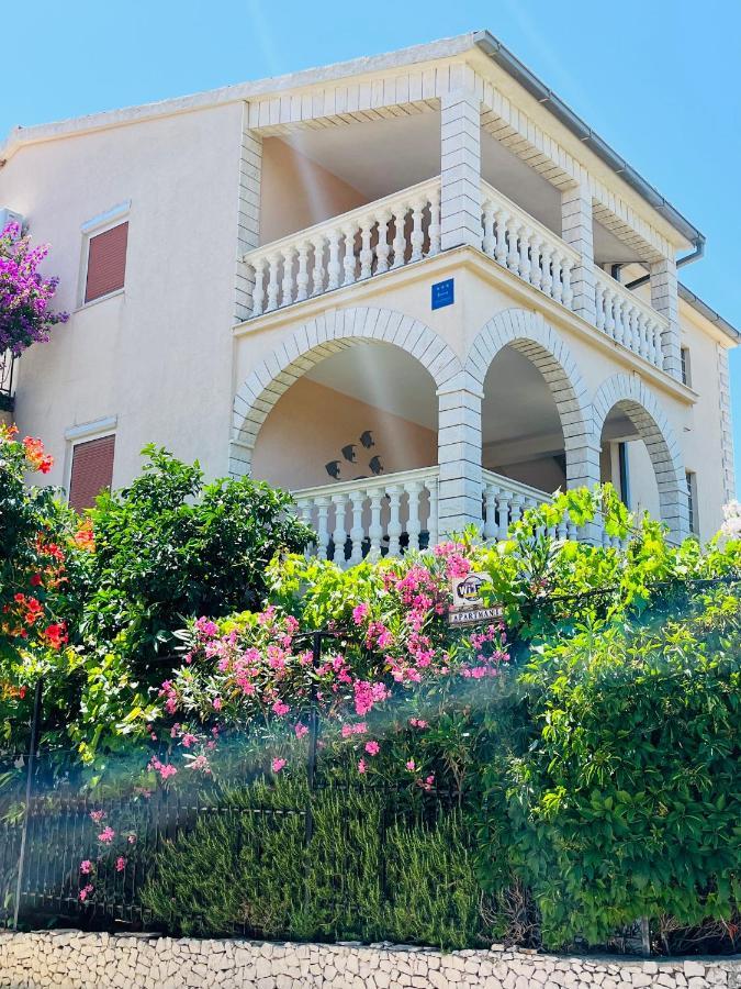 Apartmani Mate Rogoznica  Luaran gambar