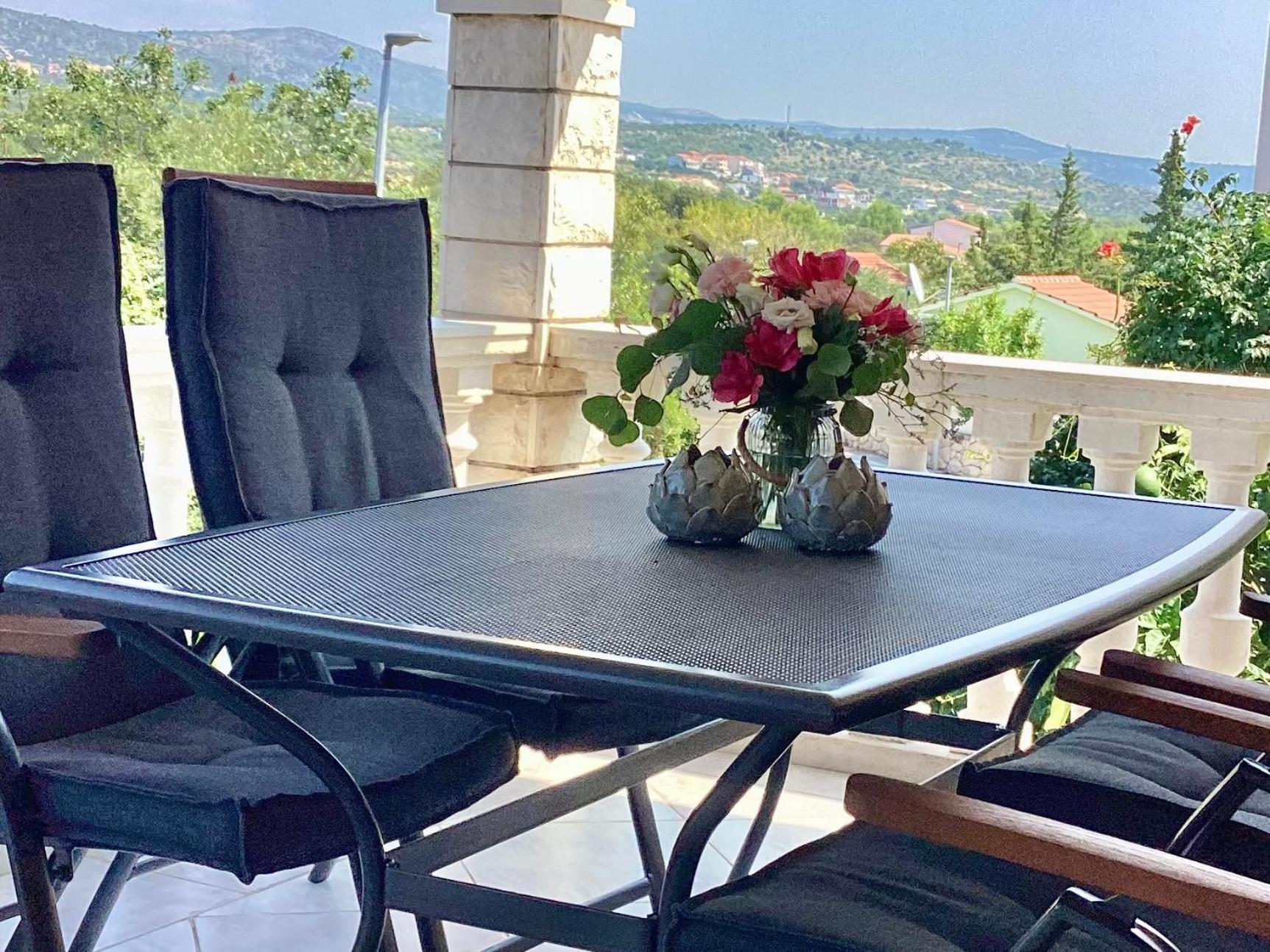 Apartmani Mate Rogoznica  Bilik gambar
