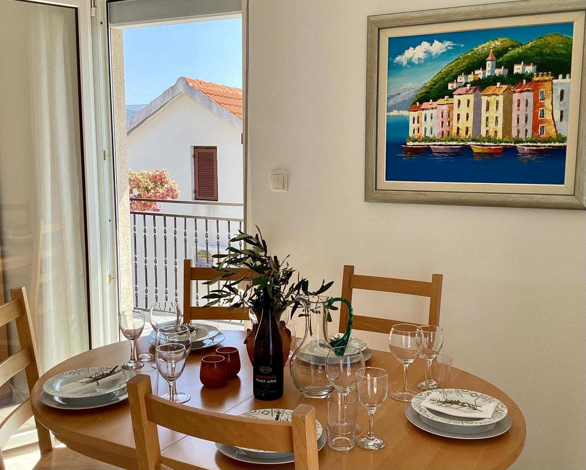 Apartmani Mate Rogoznica  Bilik gambar